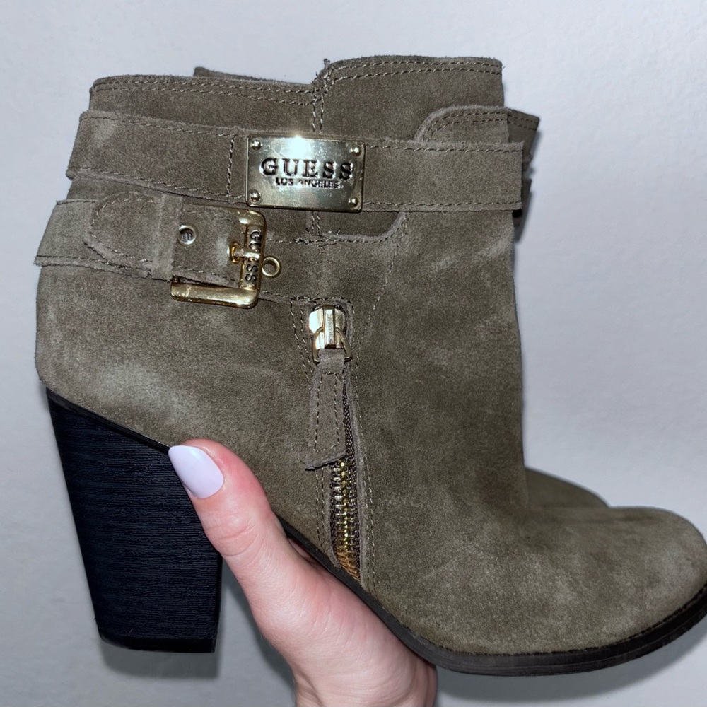 GUESS Women's Green Suede Ankle Boots